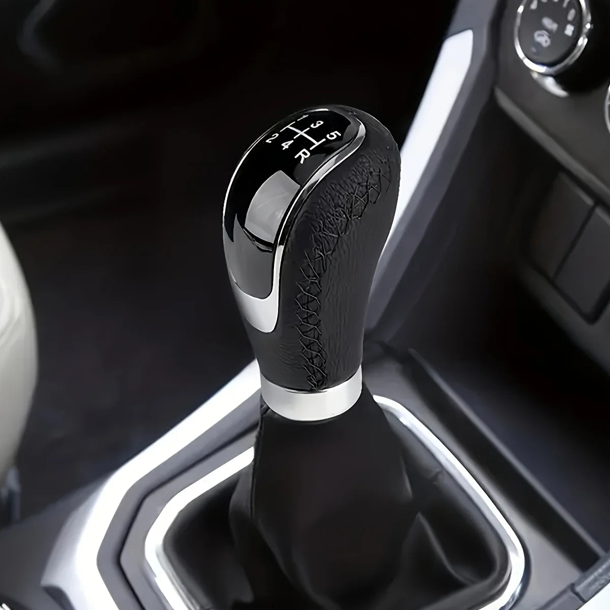Universal 5 Speed Gear Shift Knob Shifter Lever Handle Stick PU Leather Auto Accessories for All Manual Car Factory Price